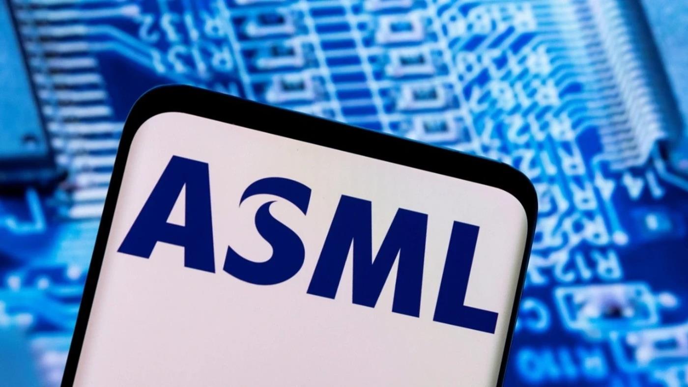 ASML devine cea mai valoroasă companie din Europa: Record de piață