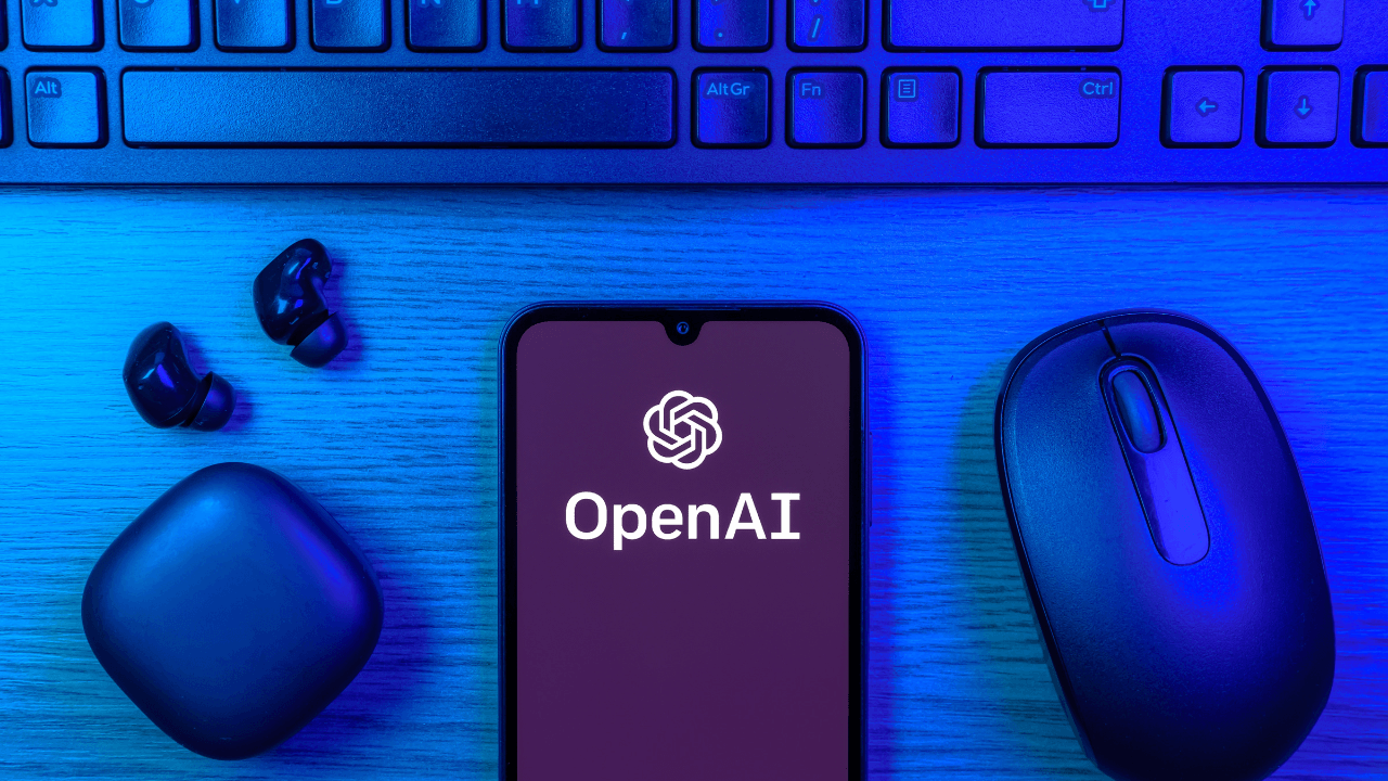 OpenAI lansează un hoparlor inteligent cu AI la prețuri între 300 și 400 de dolari